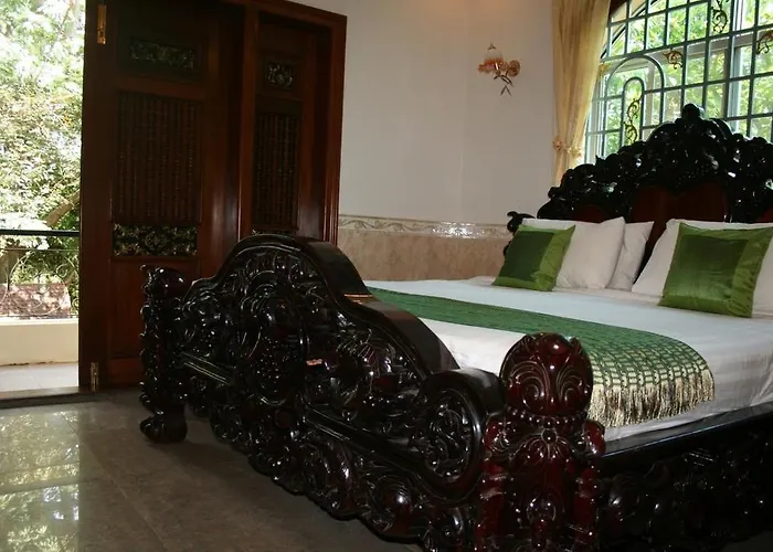 River Village Manor Bed & Breakfast 3*
