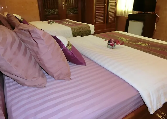 River Village Manor 3*