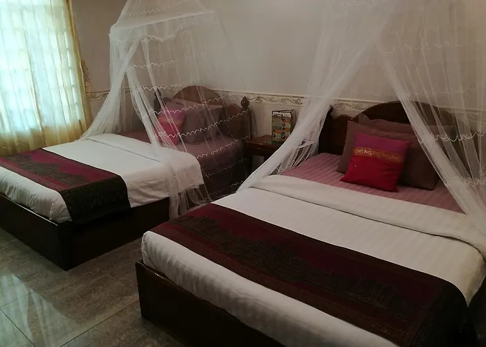 River Village Manor Bed & Breakfast