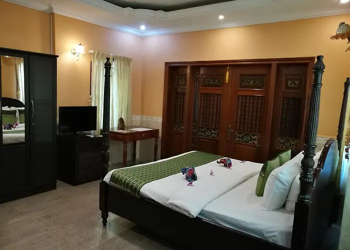 Bed & Breakfast River Village Manor 3*