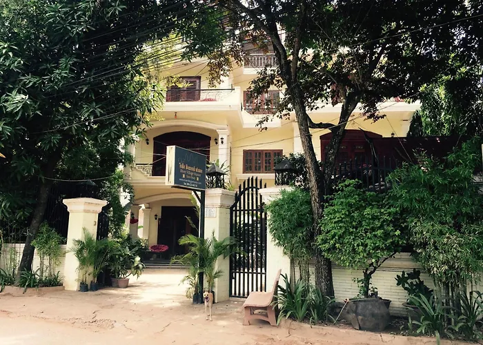 River Village Manor Bed & Breakfast
