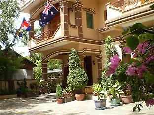 River Village Manor 3*